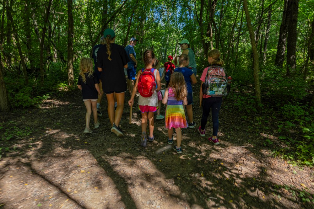 saakaciweeta participants go on a hike