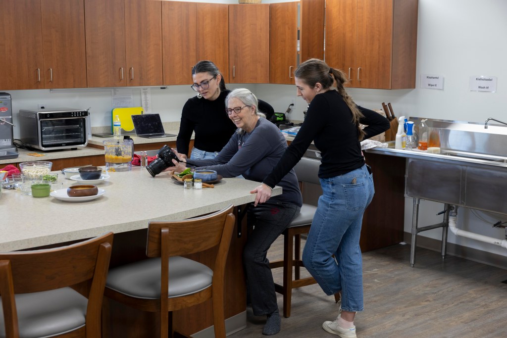 aašitehkawaataawi katakimaankohkwa ‘Let’s Meet Gretchen&nbsp;Spenn’