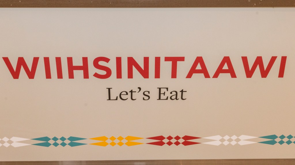 peehkikwašihilo! ‘Feed me good food!’ Eating in Myaamiaataweenki