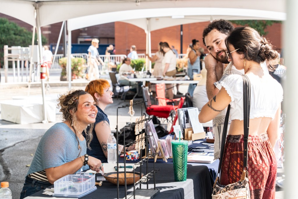 Artist table